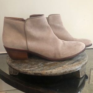 SAM EDELMAN *booties* in light tan